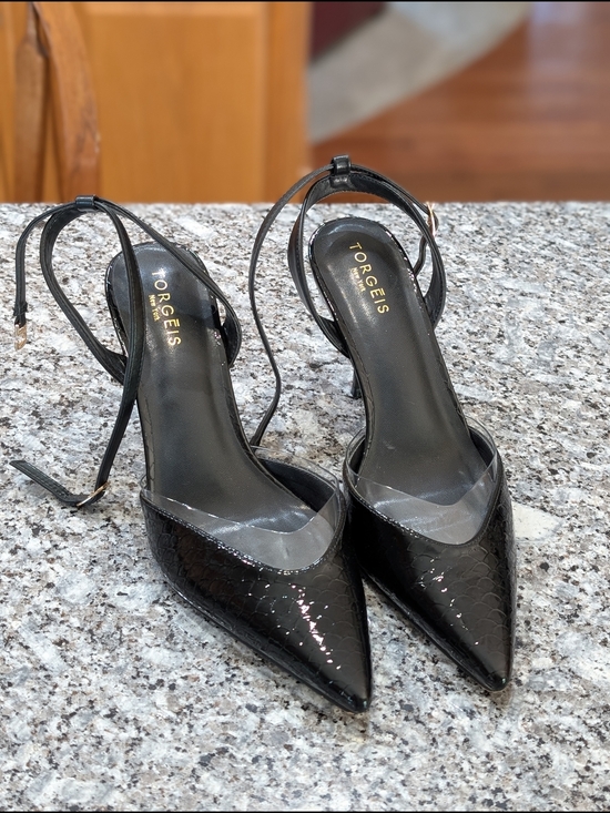 Torgeis Shoes - Torgeis New York Black Patent Heels | Pointed Toe Slingback | Size 10 | Chic Dre